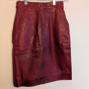 Valentino Rose Red pattern leather SZ 38/6 XS